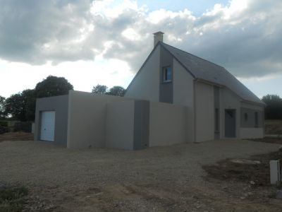 Construction dune maison individuelle et d’un garage en toit plat
